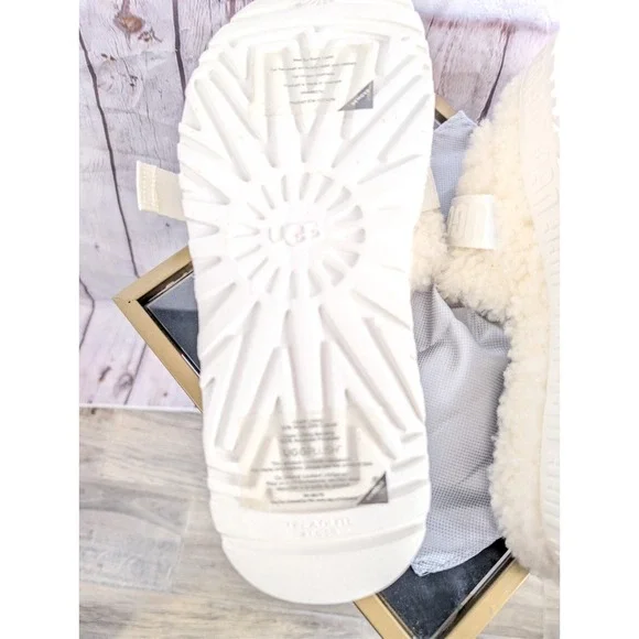 UGG Fluffita Slippers - Women's -White- Size 10 - Picture 6 of 13